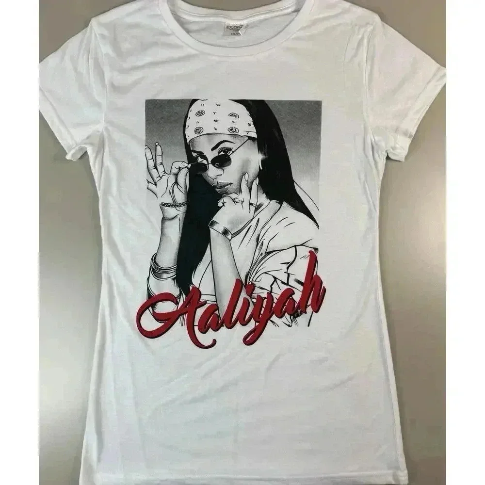 Aaliyah Womens T-Shirt Size 1X White Short Sleeve 90s Hip Hop R&B Plus Babydoll - Picture 1 of 9